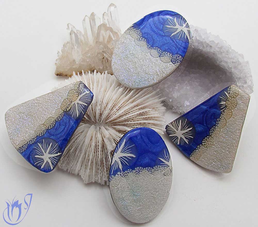 Blue mica shift and textured white pearl polymer clay beads